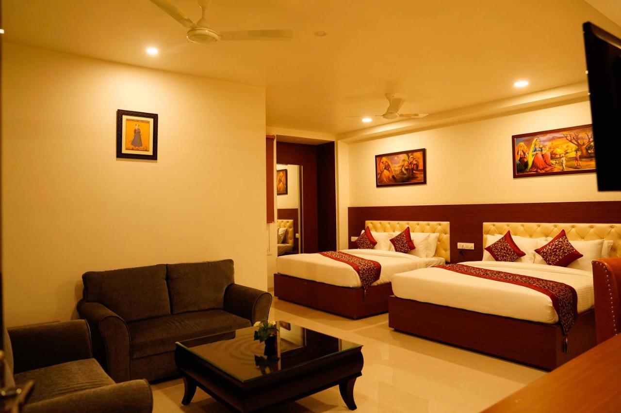The Amer Valley Hotell Jaipur Exteriör bild