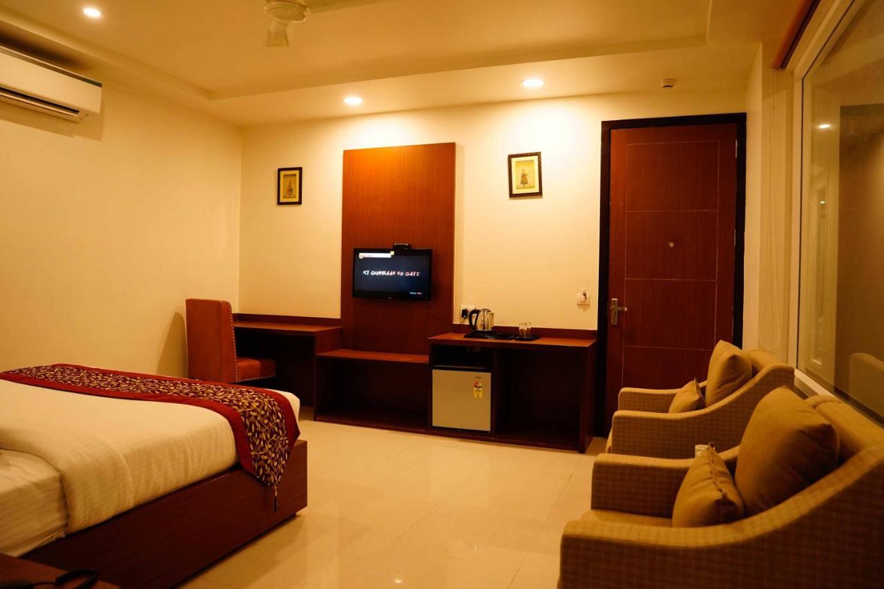 The Amer Valley Hotell Jaipur Exteriör bild