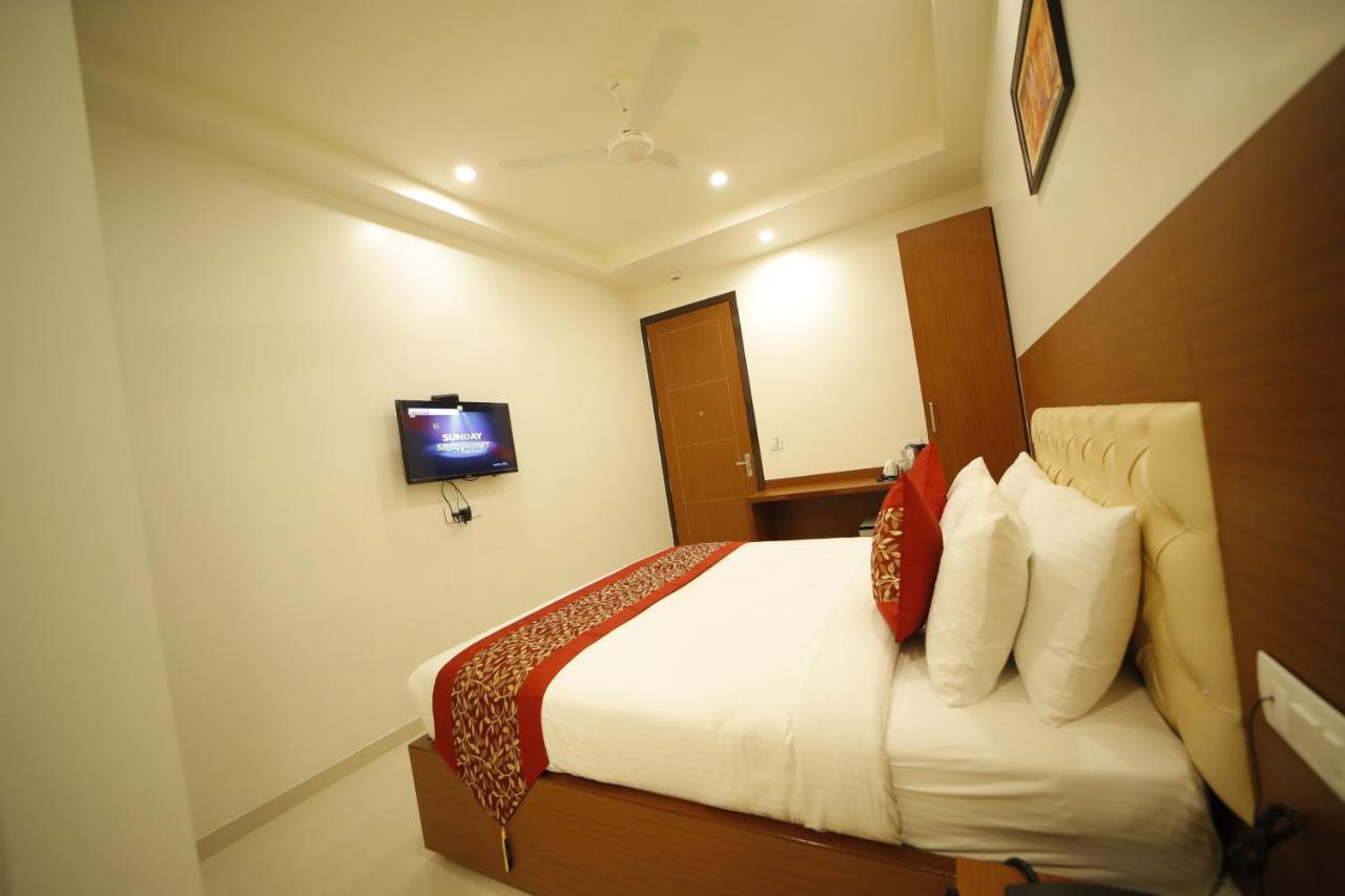The Amer Valley Hotell Jaipur Exteriör bild