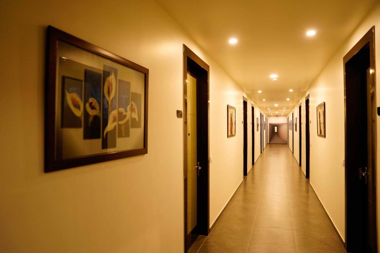 The Amer Valley Hotell Jaipur Exteriör bild